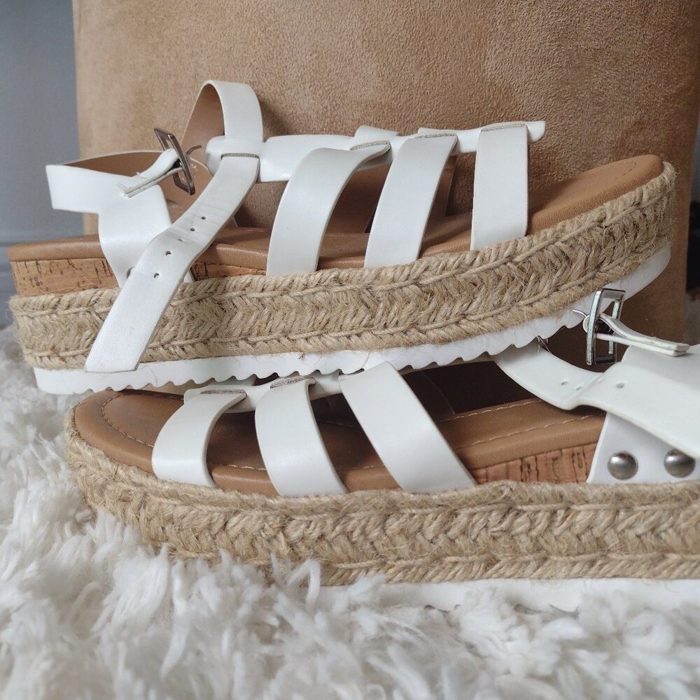 White sandles